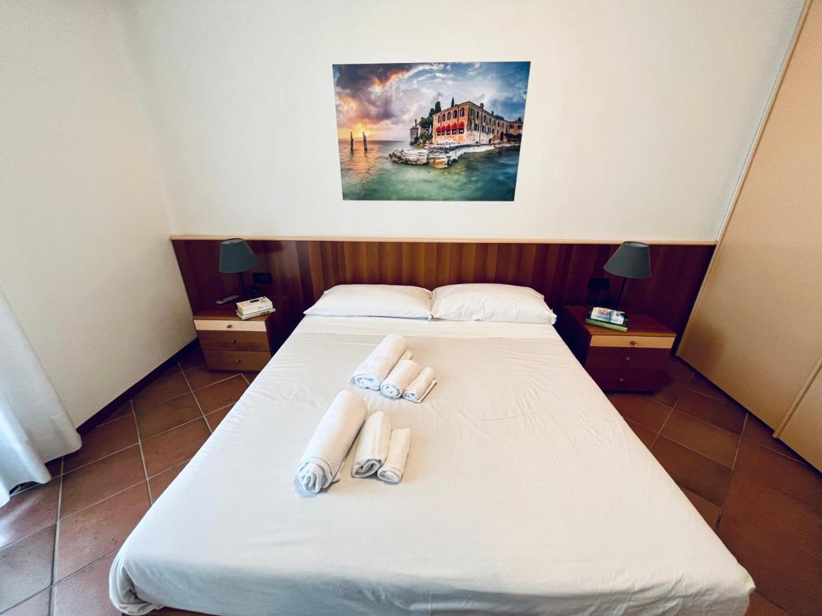 Residence Virgilio Sirmione Dış mekan fotoğraf