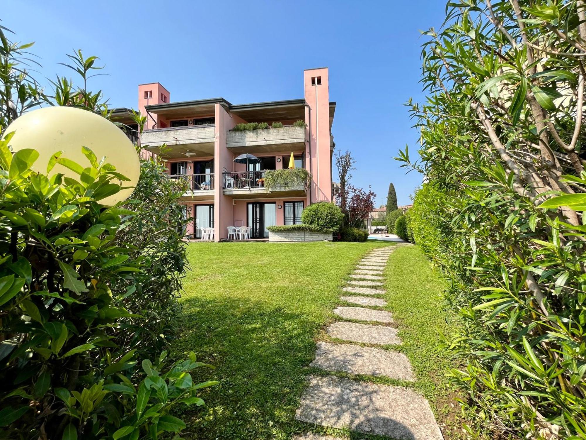 Residence Virgilio Sirmione Dış mekan fotoğraf